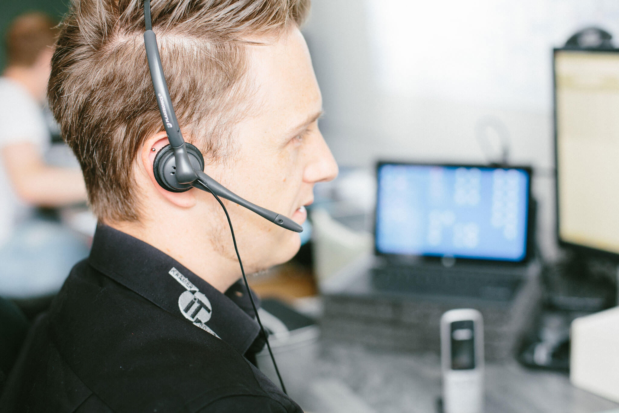 advanzia bank kontakt 24 stunden hotline